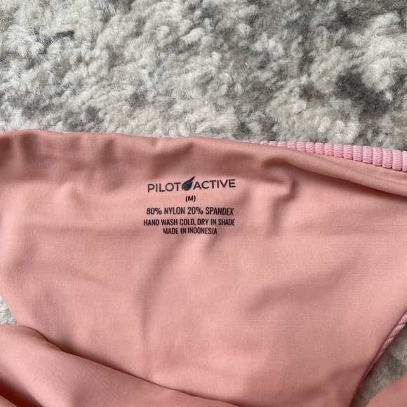 Pink Bikini - Picture 6 of 7